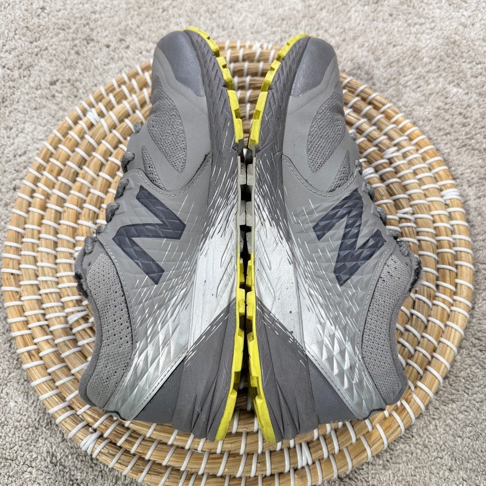 New Balance Women’s Summit Q.O.M. Trail Running Shoes Sneakers in Gray 8 - Picture 8 of 14